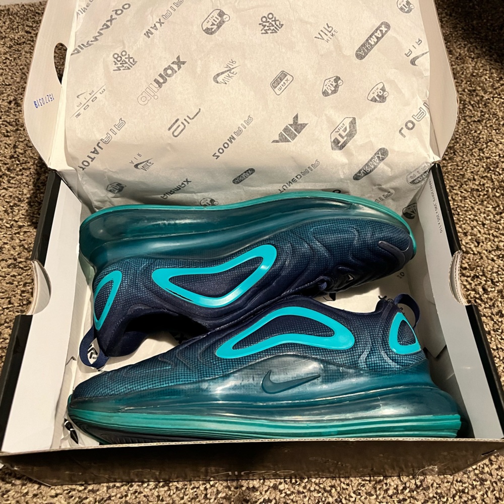 nike air 720 blue and green